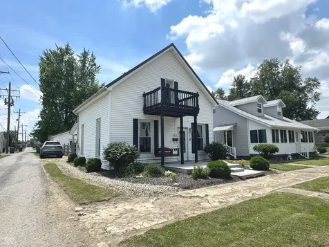 819 W 9th Street Rushville IN 46173
