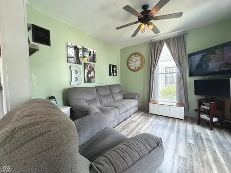 819 W 9th Street Rushville IN 46173