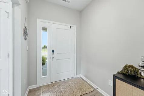 6599 Dunkirk Drive Mccordsville IN 46055