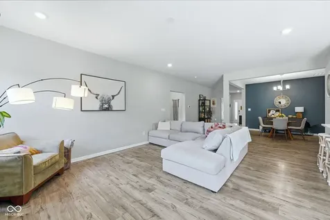6599 Dunkirk Drive Mccordsville IN 46055