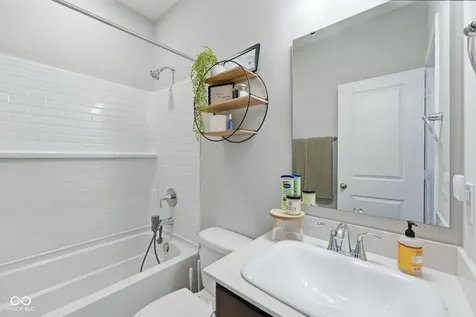 6599 Dunkirk Drive Mccordsville IN 46055