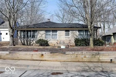 760 W Pine Street Zionsville IN 46077