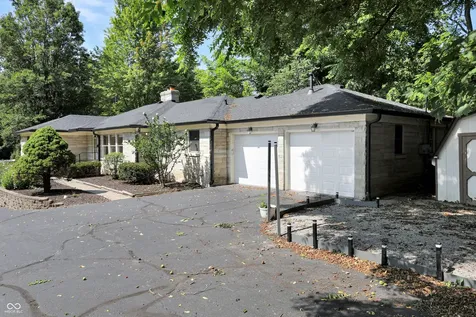 760 W Pine Street Zionsville IN 46077