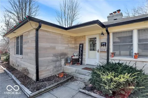 760 W Pine Street Zionsville IN 46077