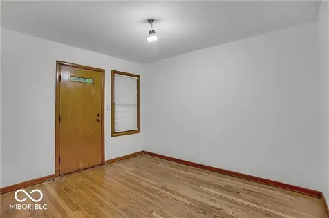 760 W Pine Street Zionsville IN 46077