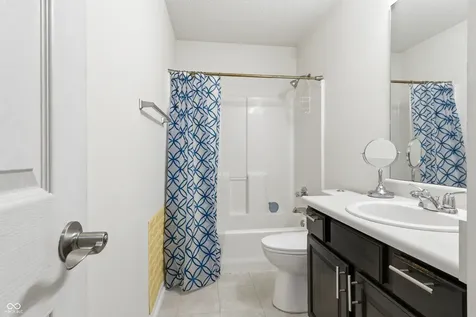 6646 Decatur Commons Indianapolis IN 46221