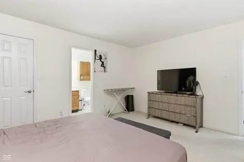 6646 Decatur Commons Indianapolis IN 46221