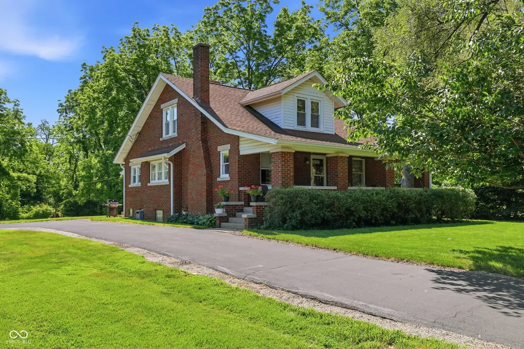 1189 S Morgantown Road Greenwood IN 46143