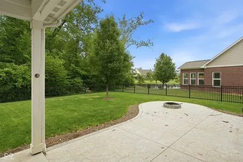 6304 Burgin Drive Whitestown IN 46075