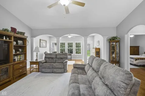 5176 Marco Drive Columbus IN 47203