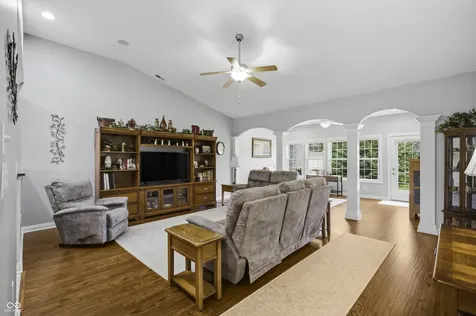 5176 Marco Drive Columbus IN 47203