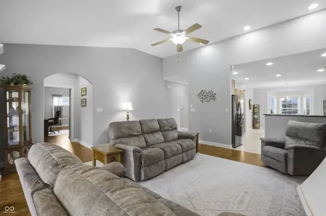 5176 Marco Drive Columbus IN 47203