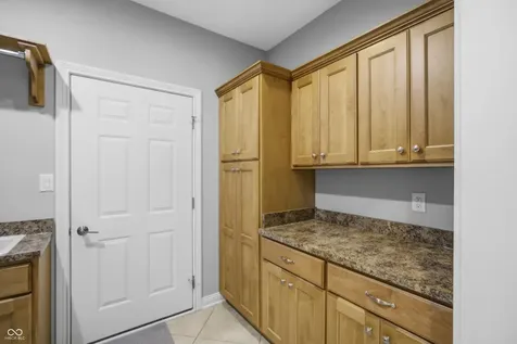 5176 Marco Drive Columbus IN 47203
