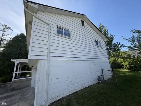 8415 E 34th Street Indianapolis IN 46226
