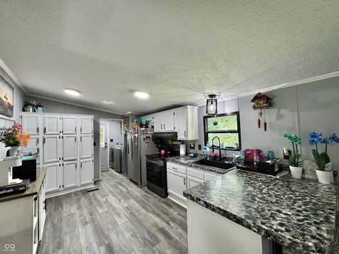 2738 N County Road 650 W Greencastle IN 46135