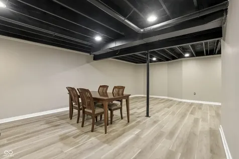 10827 Lexington Carmel IN 46280