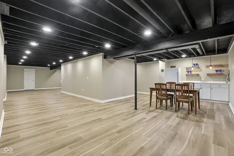 10827 Lexington Carmel IN 46280