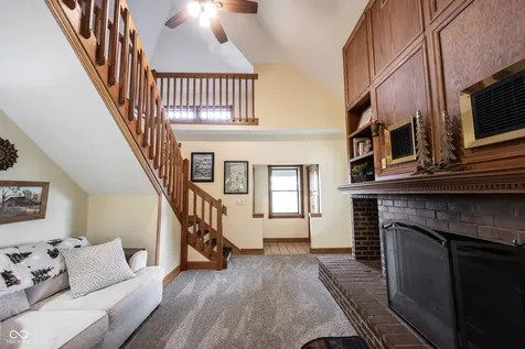 4269 E 200 N Greenfield IN 46140