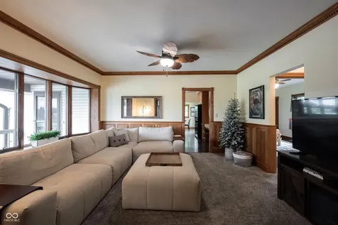 4269 E 200 N Greenfield IN 46140