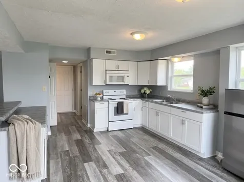 2828 Rand Lane Anderson IN 46013