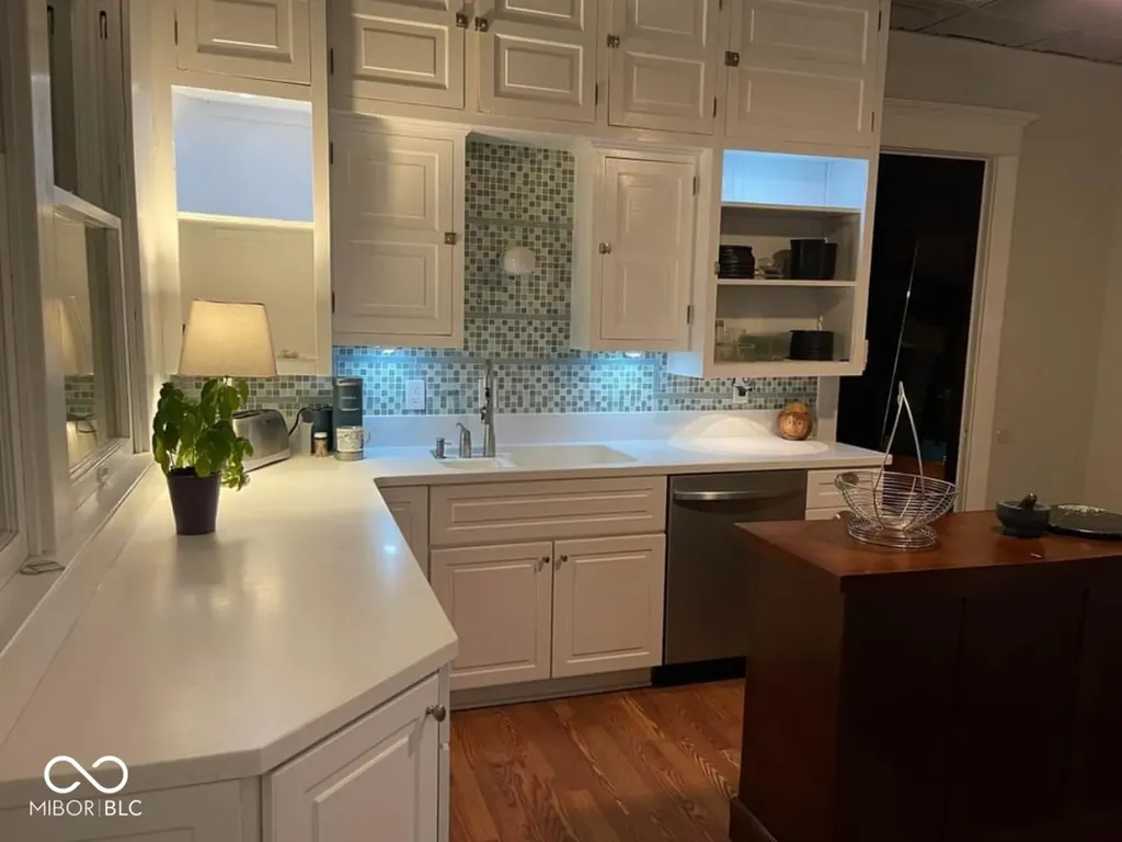 48 N Audubon Road Indianapolis IN 46219