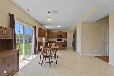 5973 Oakhaven Drive Greenwood IN 46142