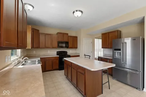 5973 Oakhaven Drive Greenwood IN 46142
