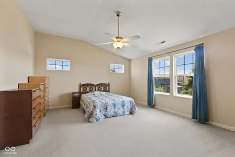 5973 Oakhaven Drive Greenwood IN 46142