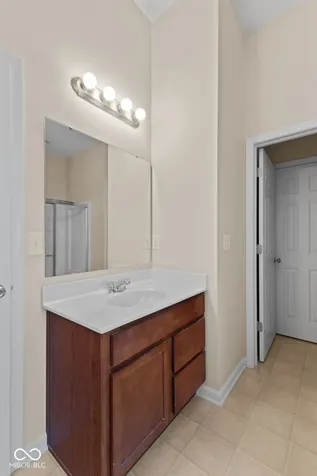 5973 Oakhaven Drive Greenwood IN 46142