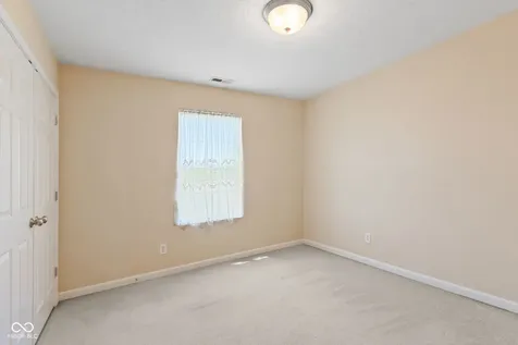 5973 Oakhaven Drive Greenwood IN 46142