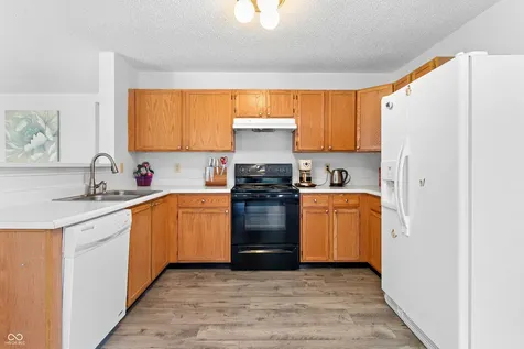 4124 Goshawk Court Indianapolis IN 46254