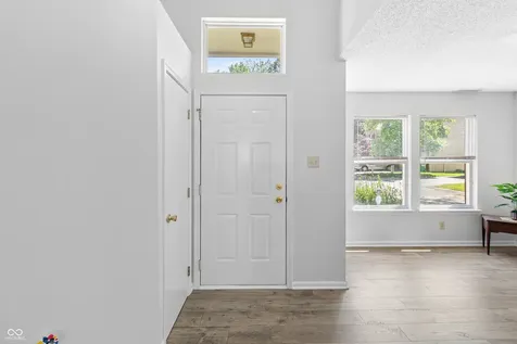 4124 Goshawk Court Indianapolis IN 46254