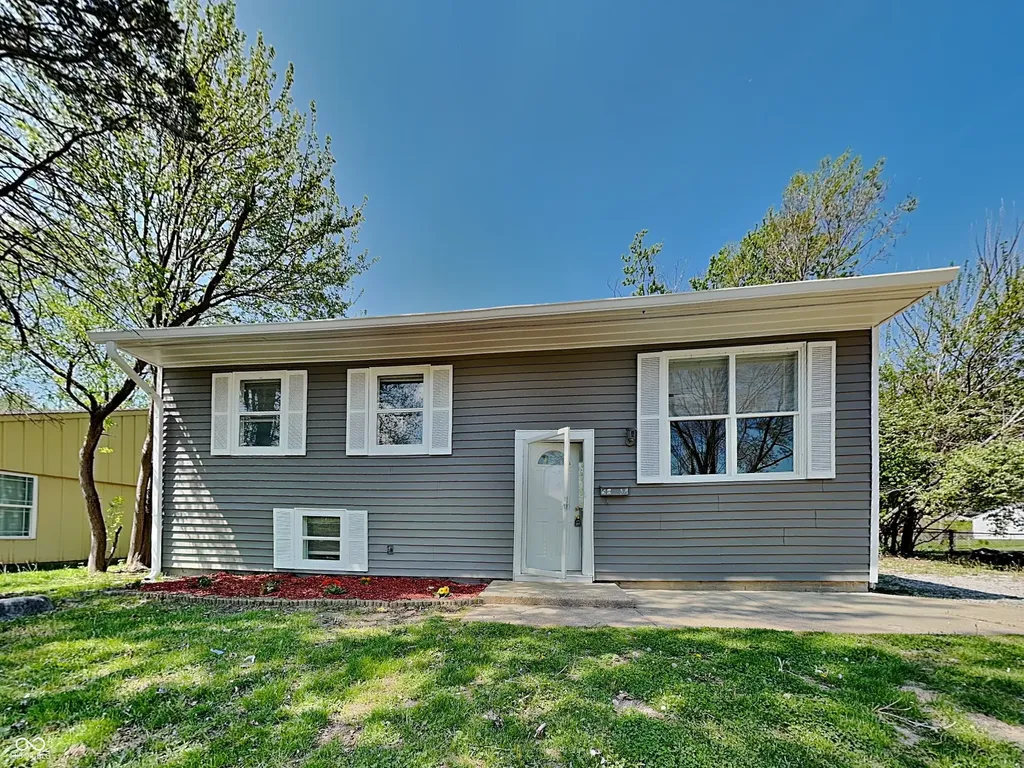 5614 Regency Drive Indianapolis IN 46224