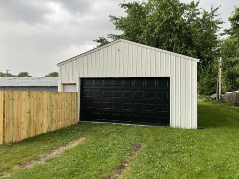 2428 S J Street Elwood IN 46036