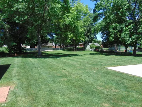 1440 Paris Drive Franklin IN 46131