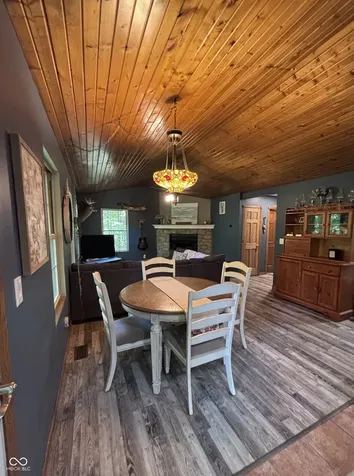 8255 Center Lake Road Nineveh IN 46164