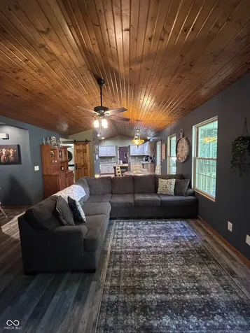 8255 Center Lake Road Nineveh IN 46164