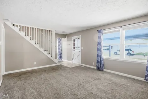 910 Heritage Lane Anderson IN 46013