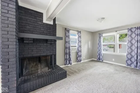 910 Heritage Lane Anderson IN 46013