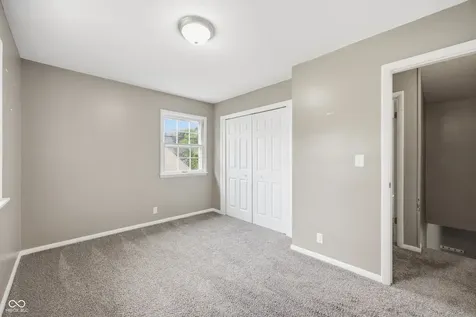 910 Heritage Lane Anderson IN 46013