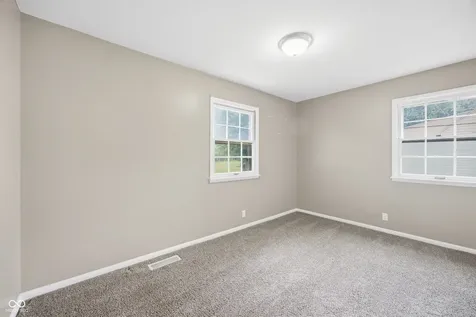 910 Heritage Lane Anderson IN 46013