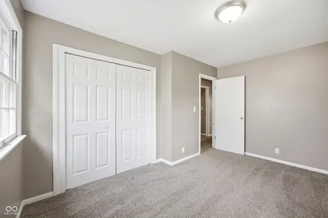 910 Heritage Lane Anderson IN 46013