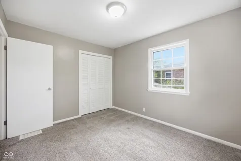 910 Heritage Lane Anderson IN 46013