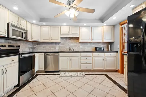 1373 Central Avenue Noblesville IN 46060