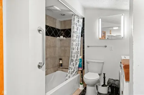 1373 Central Avenue Noblesville IN 46060