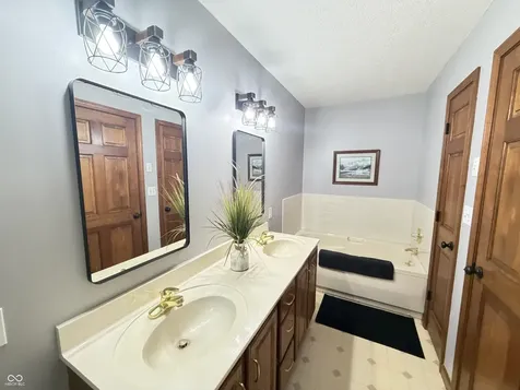 2636 Country Club Road Spencer IN 47460