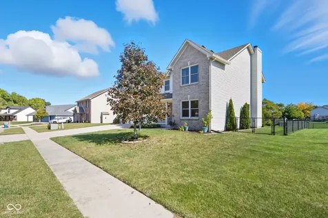 7975 Meadow Bend Circle Indianapolis IN 46259