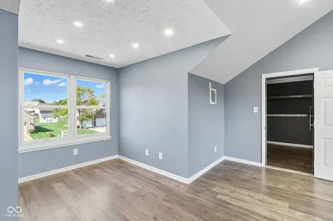 7975 Meadow Bend Circle Indianapolis IN 46259