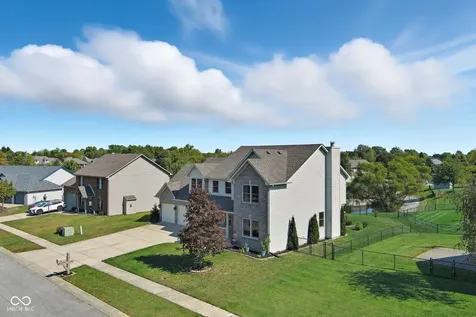7975 Meadow Bend Circle Indianapolis IN 46259