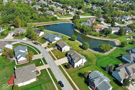 7975 Meadow Bend Circle Indianapolis IN 46259
